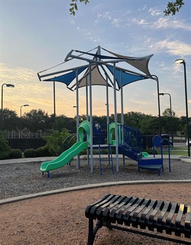 Building Photo - 5016 Enclave Ct