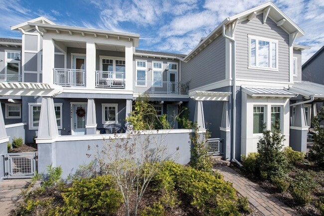 Building Photo - Modern 2 bedroom, 2 bath Townhouse with Bonus Room in the Laureate Park Community of Lake Nona.