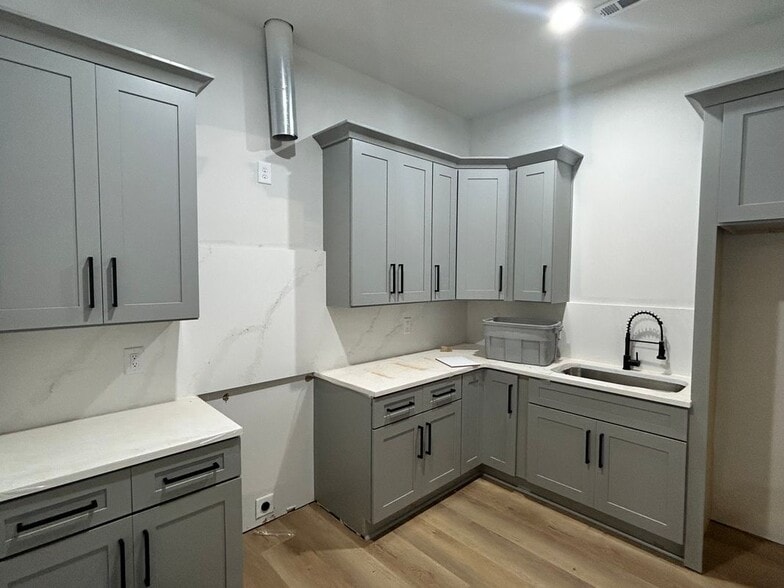 Building Photo - 4079 Sardis Church Rd