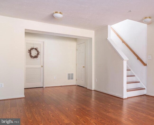 Building Photo - 1516 Falling Brook Ct
