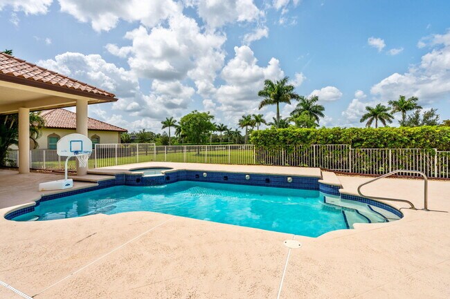 Building Photo - 3250 Palm Beach Point Blvd