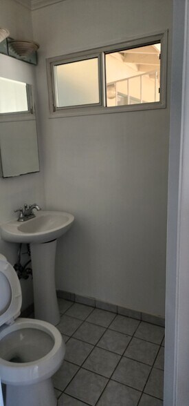 Bathroom 1 - 8872 San Vicente Ave