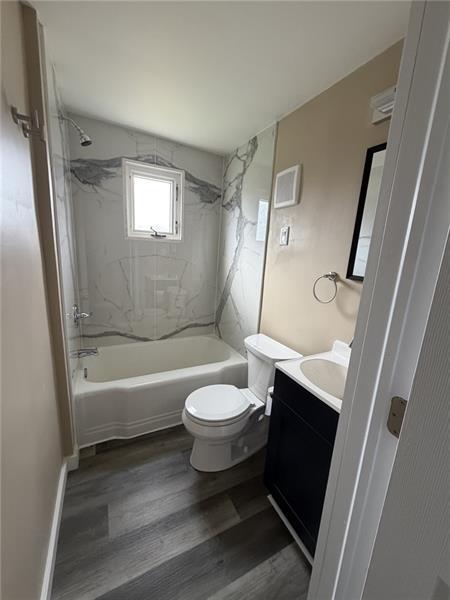 Building Photo - 1156 Eisenhower Dr