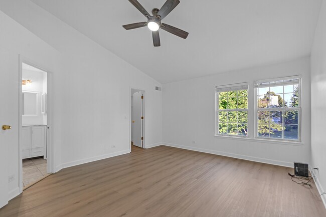 Building Photo - 1239 S Wellington Ct