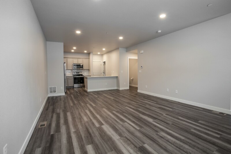 Building Photo - 2920 Barnstormer St