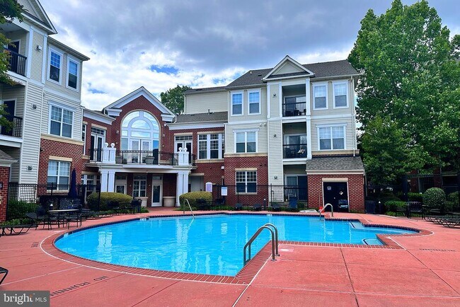 Building Photo - 11305 Aristotle Dr