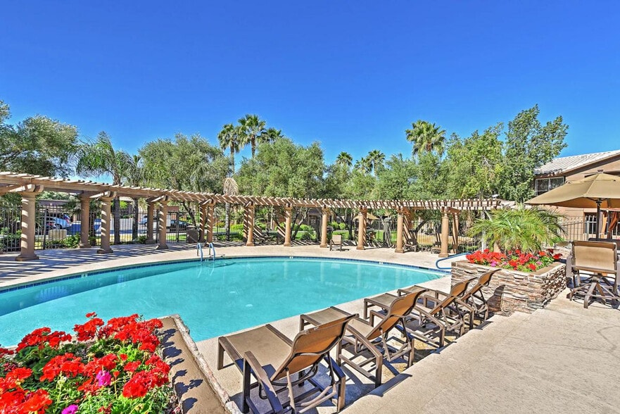 Building Photo - 7009 E Acoma Dr