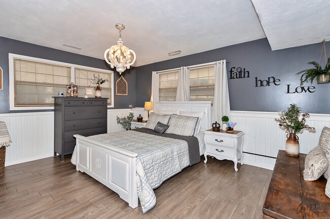 Building Photo - 2117 Witchwood Ln