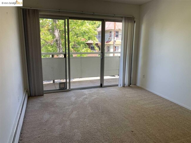 Building Photo - 2601 College Ave