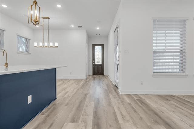 Building Photo - 701 Prairie Falcon Dr