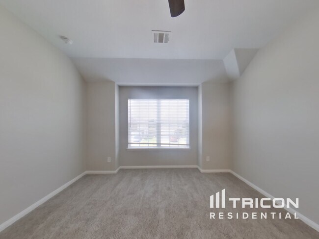 Building Photo - 18510 Snowy River Ln
