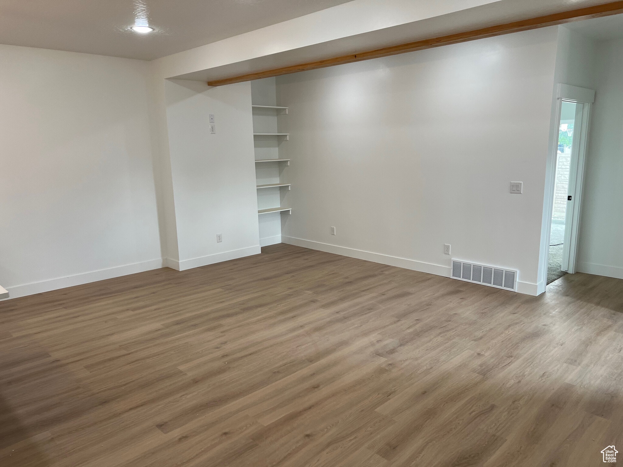 Building Photo - 725 W 350 N