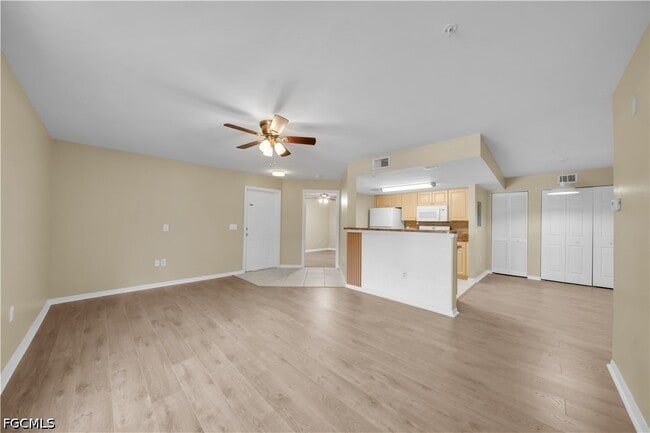 Building Photo - 1767 Four Mile Cove Pkwy