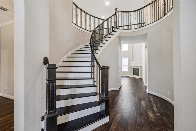 Building Photo - 17322 Legend Creek Ct