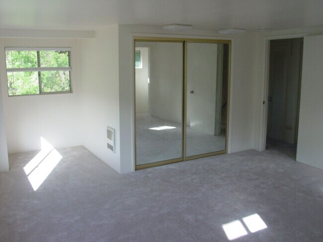 Building Photo - 3308 Tuk a Wile Dr