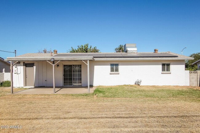 Building Photo - 3251 E Hillery Dr