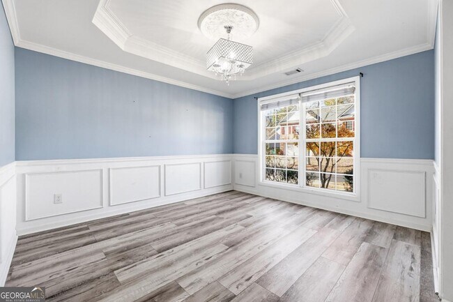 Building Photo - 5440 Village View Ln SW