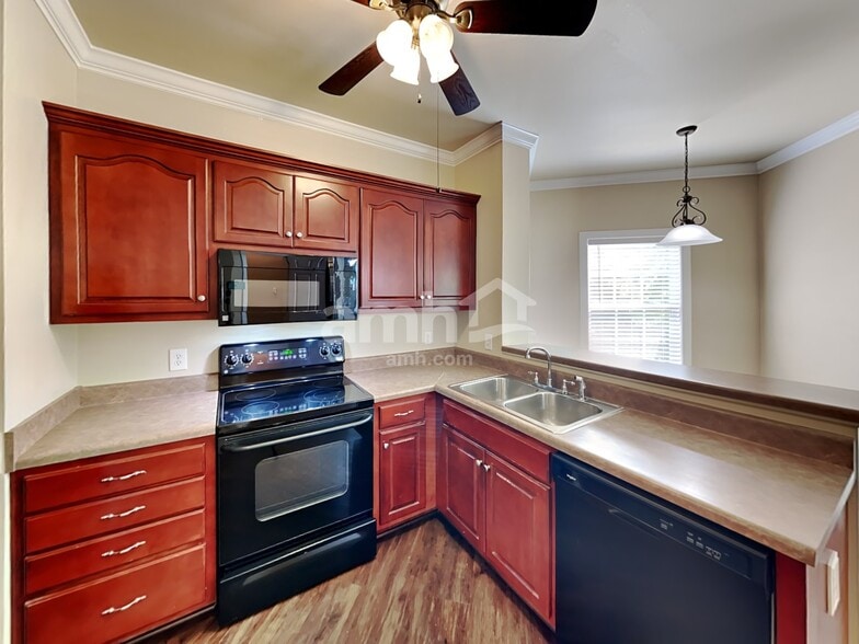 Building Photo - 3014 Waywood Dr