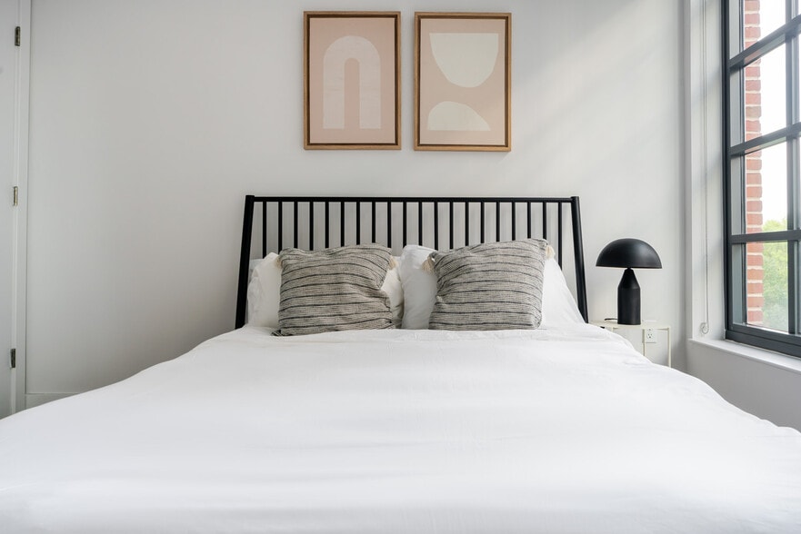 Building Photo - 770 Maine Ave SW