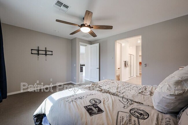 Building Photo - 4593 Bush Bean Way