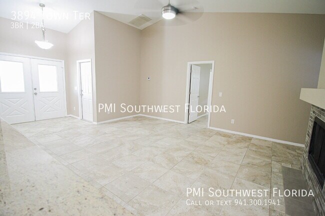 Building Photo - 3894 Town Terrace