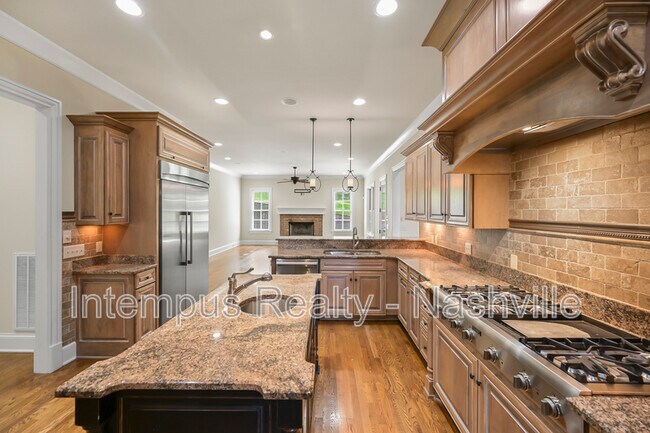 Building Photo - 7 Crooked Stick Ln