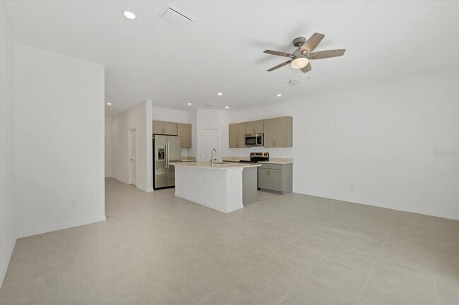 Building Photo - 15024 Cuzcorro Ct