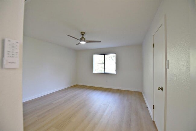 Building Photo - 4617 Sidereal Dr