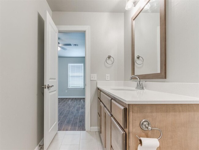 Building Photo - 12925 Willow Villas Dr