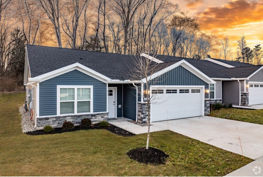 Building Photo - The Villas at Quarry Ridge