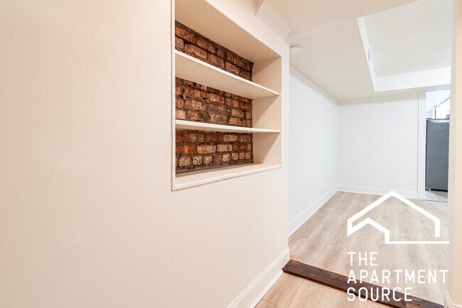 Building Photo - 4112 N Broadway