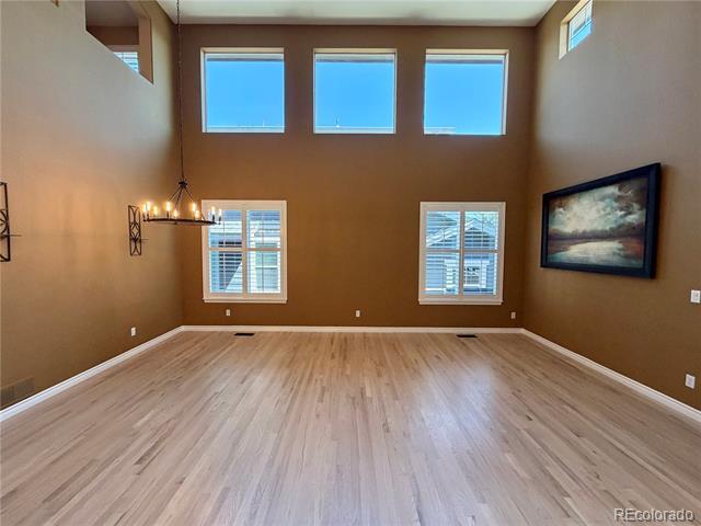 Building Photo - 10761 Glengate Cir