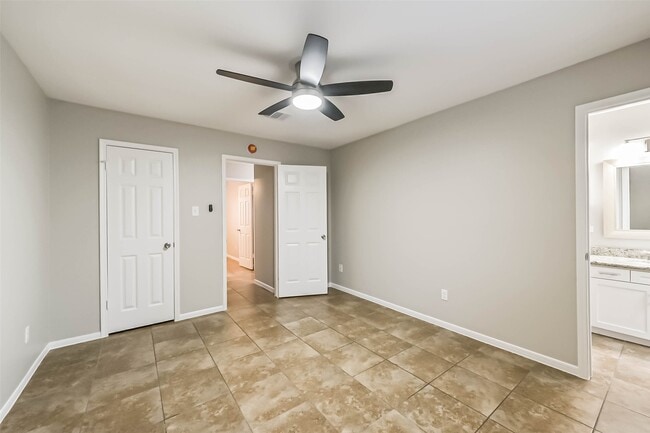 Building Photo - 18515 Meadows Way Dr