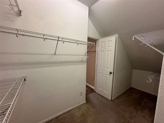 Building Photo - 11023 Heartland Grove Dr