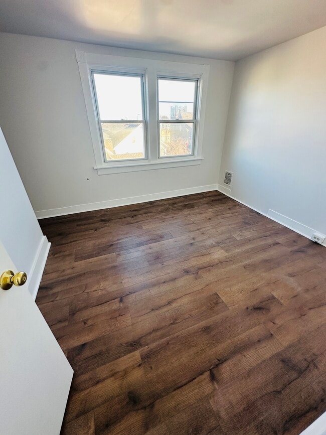 Building Photo - 1431 Lehigh St