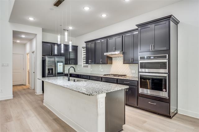 Building Photo - 2100 Creekbluff Ct