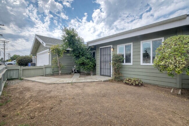 Building Photo - Tamarack Coastal Retreat! 1/2 Duplex with ...