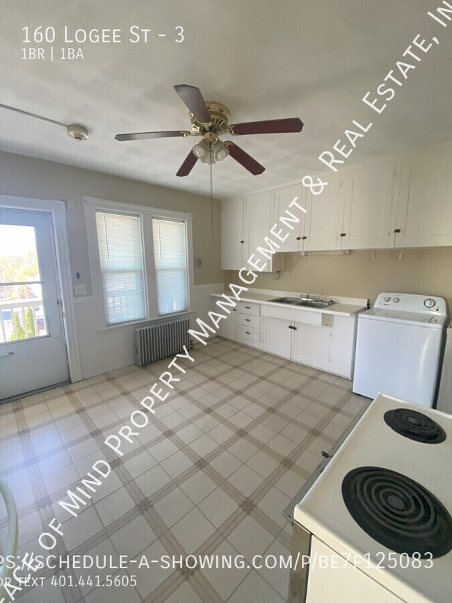 Building Photo - 1 bedroom/1 bath on 2nd floor for $1600 in...