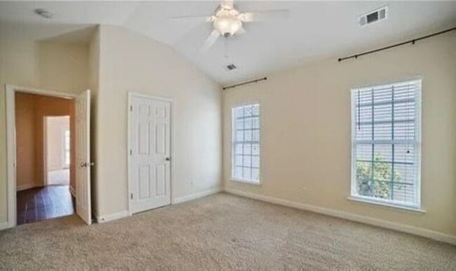 Building Photo - 663 Wyndham Way