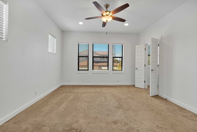 Building Photo - 1162 N Olive St