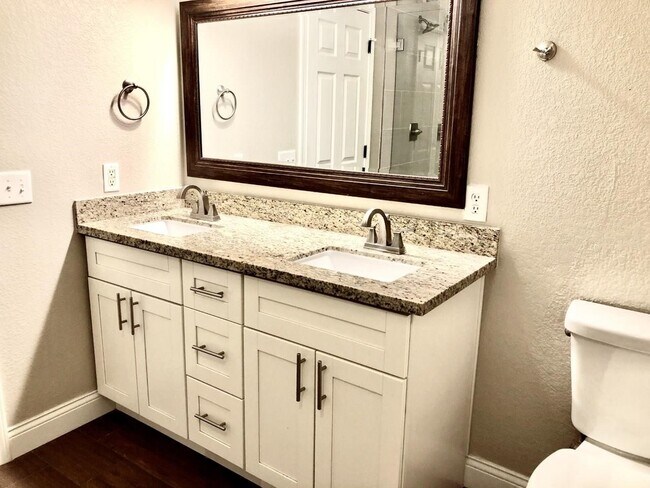 Building Photo - 6315 Canyon Rock Way