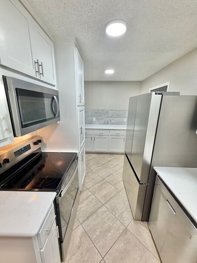Building Photo - 1114 Rhonda Lee St