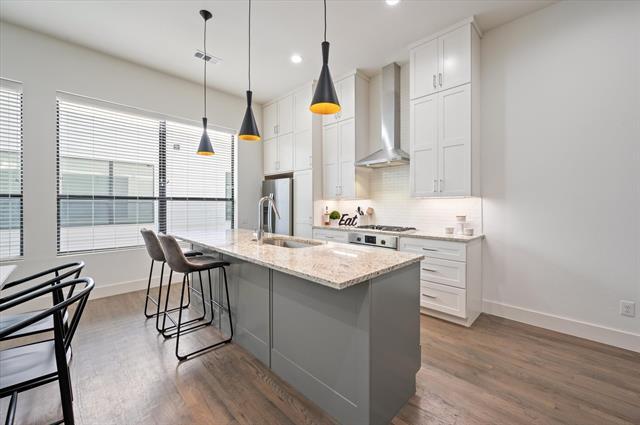 Building Photo - 1848 Euclid Ave