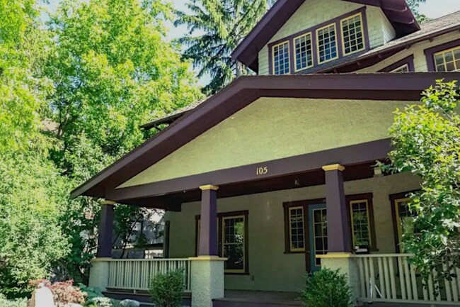 exterior - 105 Harvard Pl