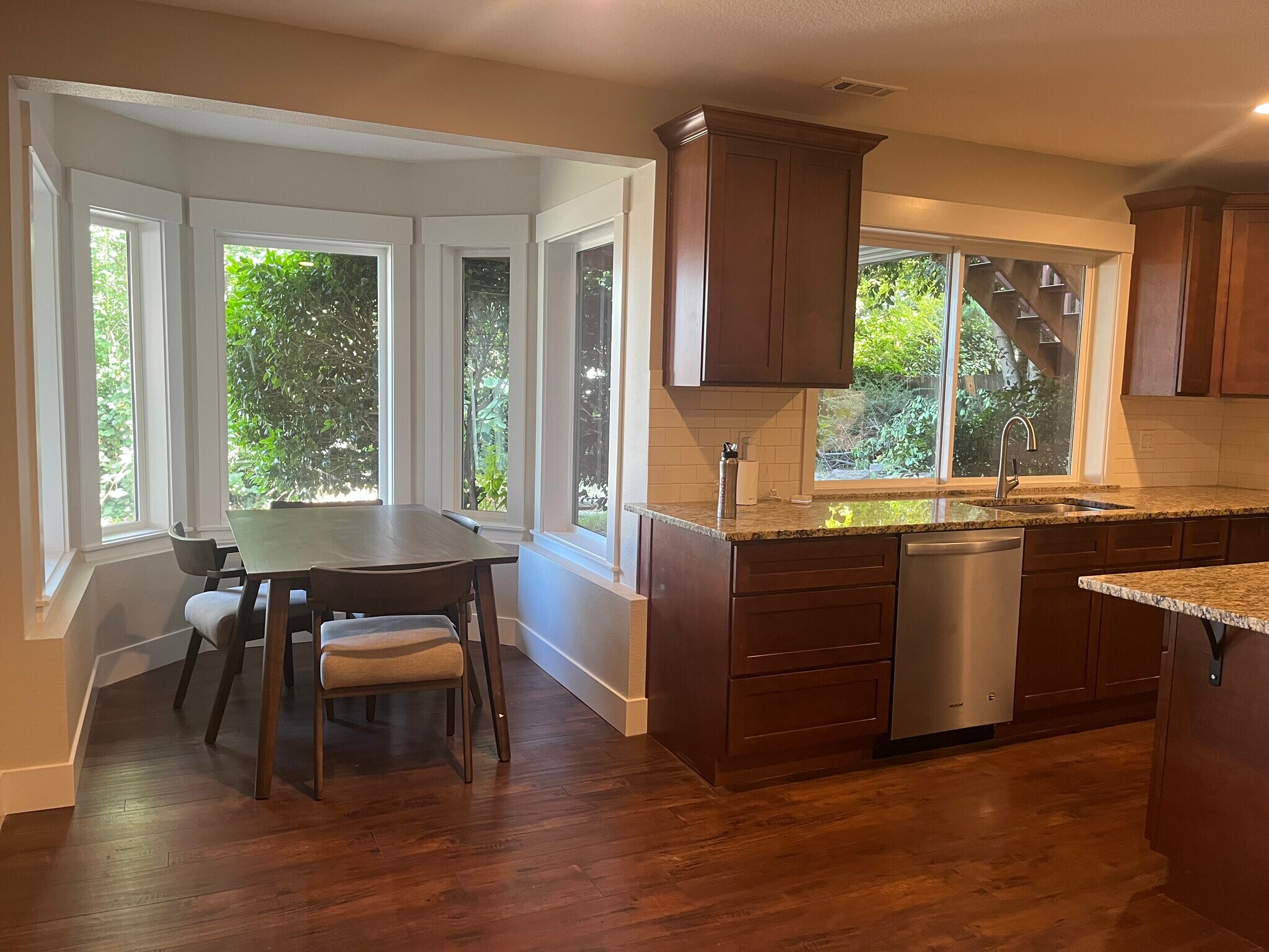 Building Photo - 9830 SW 163rd Ave