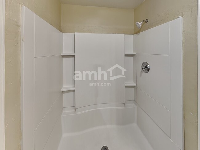 Building Photo - 8530 E Pena Blanca Dr