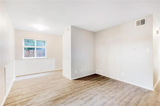 Building Photo - 2708 Windswept Cove