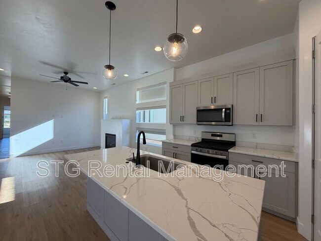 Building Photo - 2908 Church Oak Dr