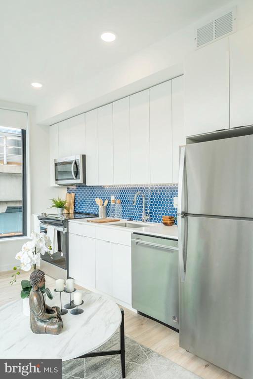 Building Photo - 1131-39 N Front St