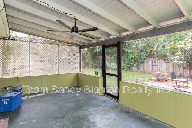 Building Photo - 2217 N 61st Ave